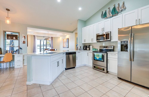 Fort Pierce House | Pet-Friendly Fort Pierce Home w/Pool & Kayaks!