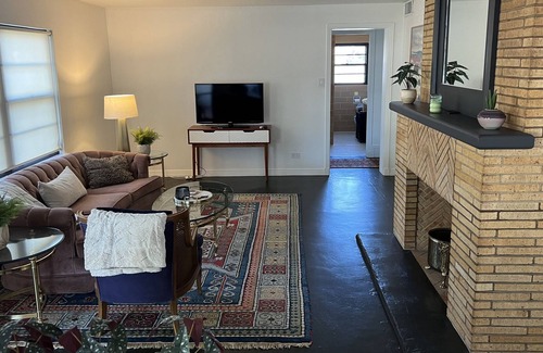 Oak Cliff House | Pet Friendly, Furnished Mid Century Home With Fenced Backyard