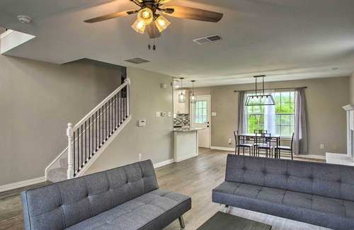 Garland House | Pet-Friendly Garland Vacation Rental w/ Backyard!