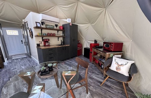 Seabright House | Pet-Friendly Glamping Dome close to Peggy’s Cove!