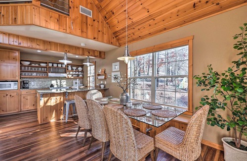 Eucha House | Pet-Friendly Grand Lake House w/Dock & Kayaks!