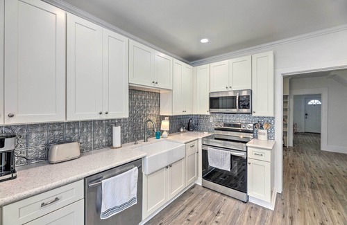 Greenville House | Pet-Friendly Greenville Home w/Private Yard