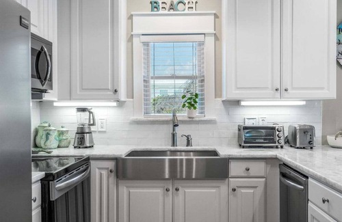 Seacrest House | Pet-Friendly Haven with Stunning Gulf Views