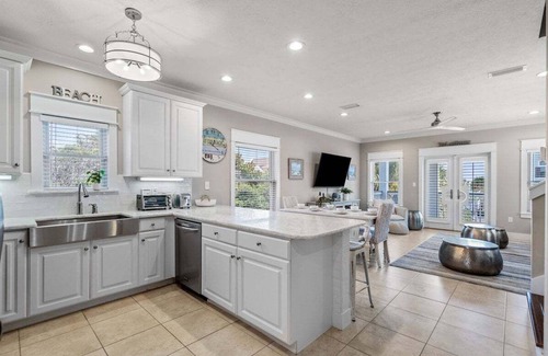 Seacrest House | Pet-Friendly Haven with Stunning Gulf Views