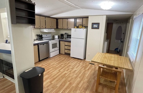 Deep Gap House | Pet friendly, hdtv°Fireplace°Netflix°Backyard