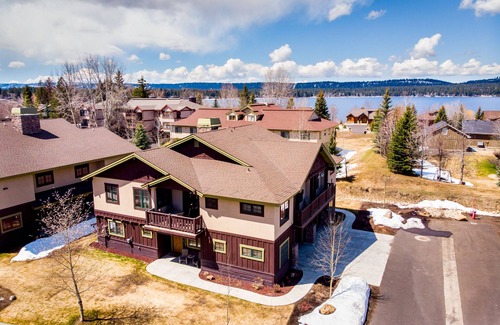 McCall Condo | Pet Friendly High End Condo Steps from Payette Lake and downtown McCall
