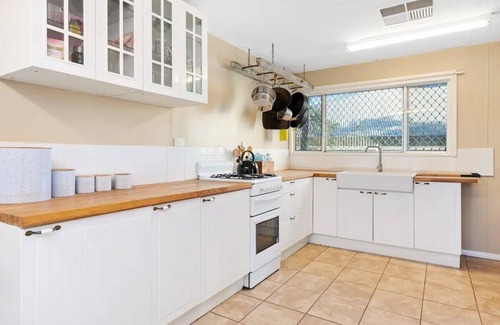 Kalgoorlie House | Pet friendly historic home
