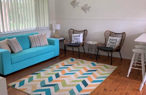 Culburra Beach Cottage | Pet friendly holiday cottage close to beach and river.