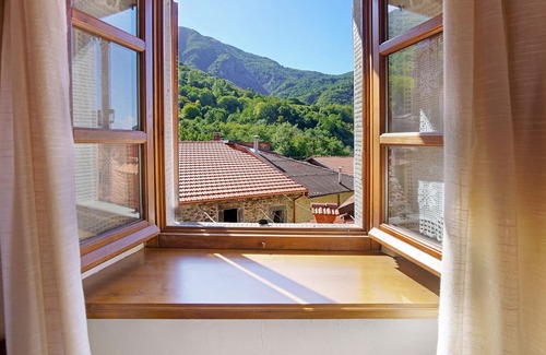 Pieve San Paolo House | Pet-friendly holiday home 'The nest in the country without fireplaces