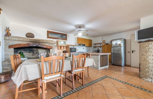 Villaputzu House | Pet-friendly Holiday Home “Casa Michelle” with Sea & Mountain View