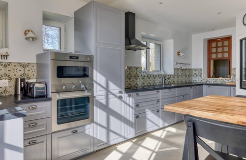 Baron-sur-Odon House | Pet friendly home in Baron-sur-Odon