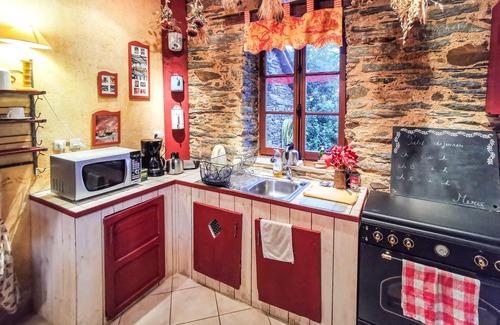 Marsac-sur-Don House | Pet friendly home in Marsac sur Don