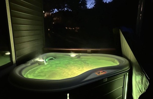 Durango House | Pet Friendly Home - 5 Minutes to DGO - AC/Hot Tub/Pool Table - Deck w/Views