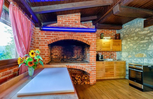 Zumberak House | Pet friendly home in Kostanjevac