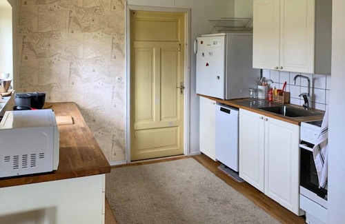 Margretetorp House | Pet friendly home in Hjärnarp with WiFi