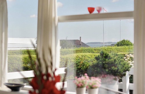 Hejlsminde Strand House | Pet friendly home in Hejls