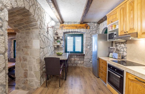 Kamenmost House | Pet friendly home in Kamenmost