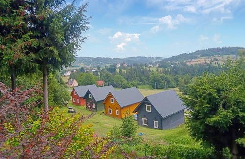 Milowka House | Pet friendly home in Laliki with outdoor swimming pool