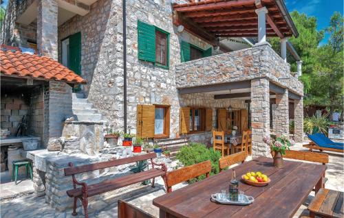 Cove Osibova (Milna) House | Pet Friendly Home In Milna