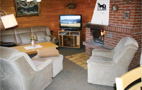 Hausen House | Pet Friendly Home In Oberaula-Hausen