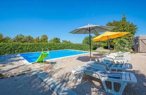 Heki House | Pet friendly home in Pazin with jacuzzi