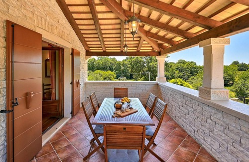 Kringa House | Pet friendly home in Tinjan