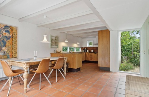Vejle House | Pet friendly home in Vejle with kitchen