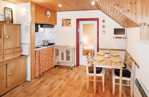 Walk House | Pet friendly home in Waimes with WiFi