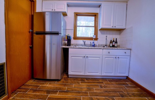 Idlewild House | Pet Friendly Home Near Lakes & Trails