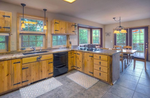 Durango - Purgatory House | Pet Friendly home on 3 Acres - Views - Fire Pit - 9 Minutes from DGO