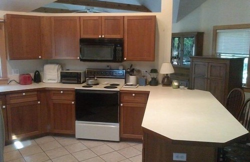 Indian Neck Heights Cottage | Pet Friendly Home, Short Walk to the Beach! (1807)