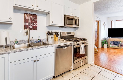 Casey Cottage | Pet-friendly Home w/Fenced Yard: 'cozy in Casey'