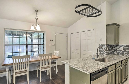 Allen House | Pet-Friendly Home w/ Indoor Putting Green!
