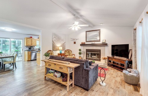 Blue Ridge House | Pet-Friendly Home w/Hot Tub in Blue Ridge!