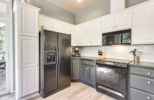 Springfield House | Pet-Friendly Home w/Grill, 2 Mi to Autzen Stadium
