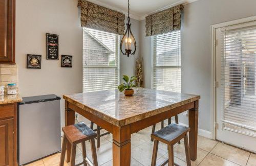 Iowa Colony House | Pet-Friendly Home with Patio and Yard in Rosharon