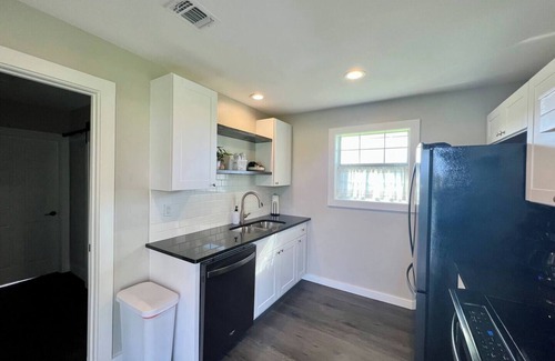 Long Mott House | Pet-Friendly Home with fenced yard and covered boat parking in Seadrift TX
