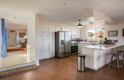 Placitas House | Pet-friendly house 35 minutes from ABQ airport; 45 minutes to Santa Fe; Artsy