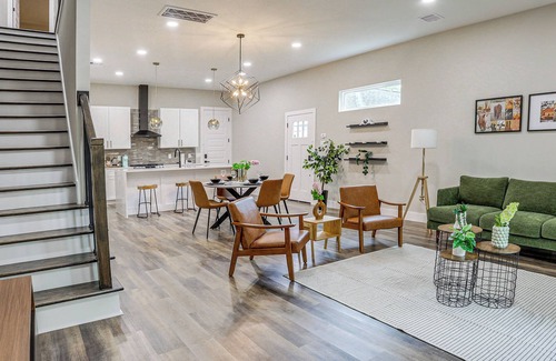 OST - South Union House | Pet-Friendly Houston Home w/Patio: 6 Mi to Dtwn!