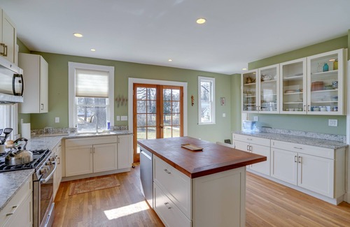 Claverack-Red Mills House | Pet-Friendly Hudson Home Near Won Dharma Center!
