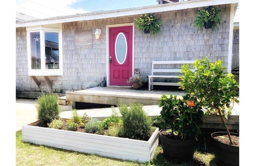 Rodanthe House | *Pet Friendly* Island Guest House with Pool