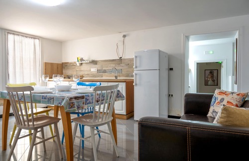 Leporano House | Pet-Friendly Holiday Home "A casa di Pietro Quattro"