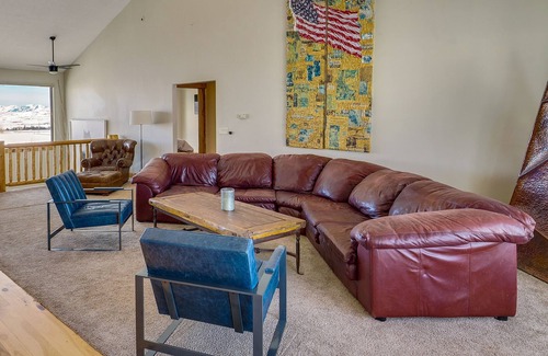 Kamas House | Pet-Friendly Kamas Home w/ Stunning Mountain Views