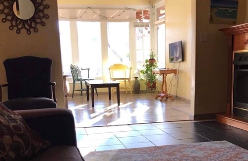 Ashland City House | Pet friendly! Kayaks & fishing. Cozy countryside property outside of Nashville.