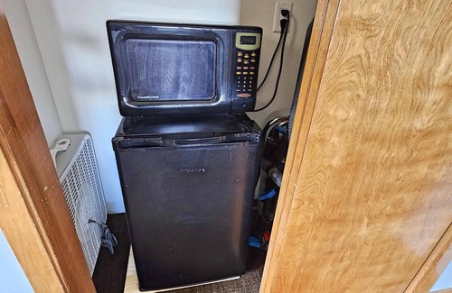 Copper Mountain Village Condo | Pet Friendly large 1 bedroom. 444/446 Full Size Kitchen Center Village Copper Mountain Parking,