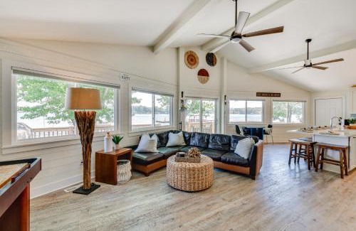 Mayhew House | Pet-Friendly Lake Norman Home with Boat Dock!