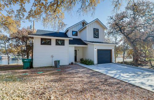 Granite Shoals House | Pet-Friendly Lake LBJ Retreat with Deck and Hot Tub!
