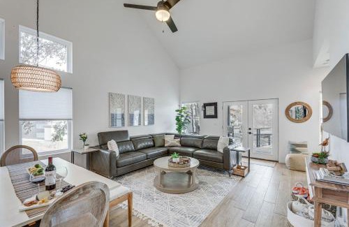Granite Shoals House | Pet-Friendly Lake LBJ Retreat with Deck and Hot Tub!
