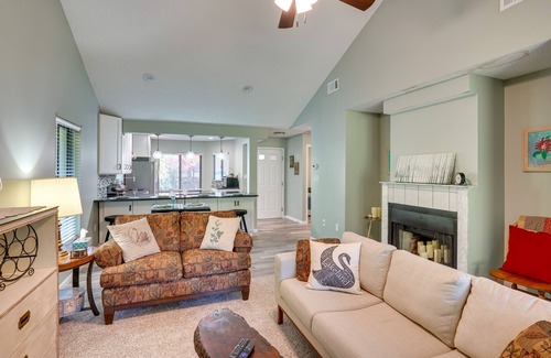Lakeland Condo | Pet-Friendly Lakeland Condo w/Screened Porch!
