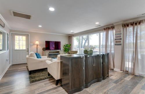 Southmont House | Pet-Friendly Lexington Vacation Rental on Lake!